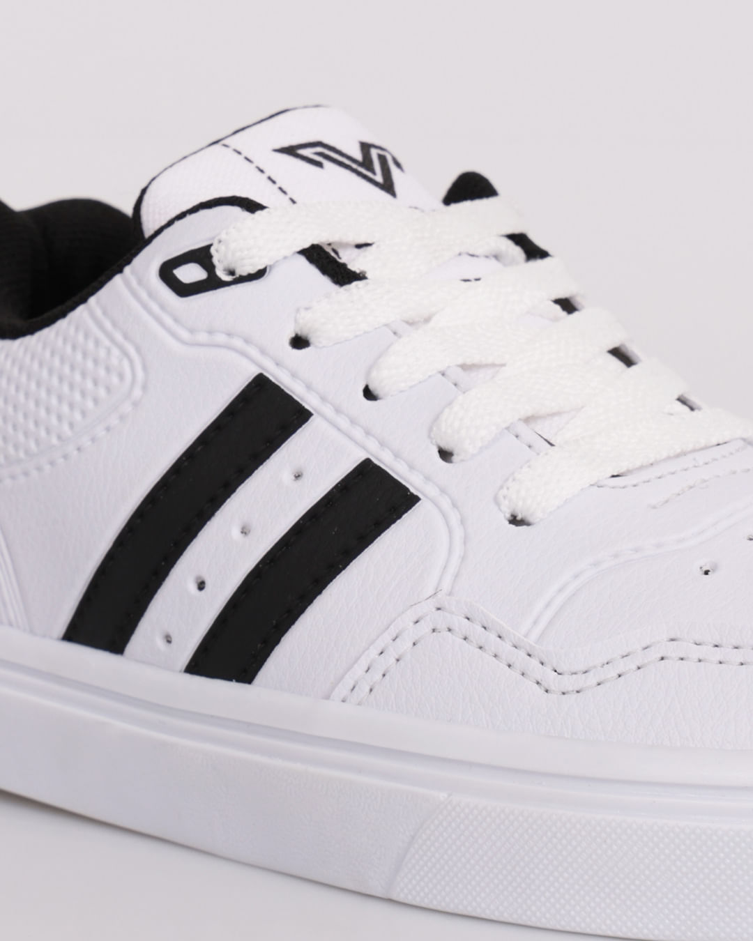 Tenis-Info-V50008-076-Brancopreto---Branco