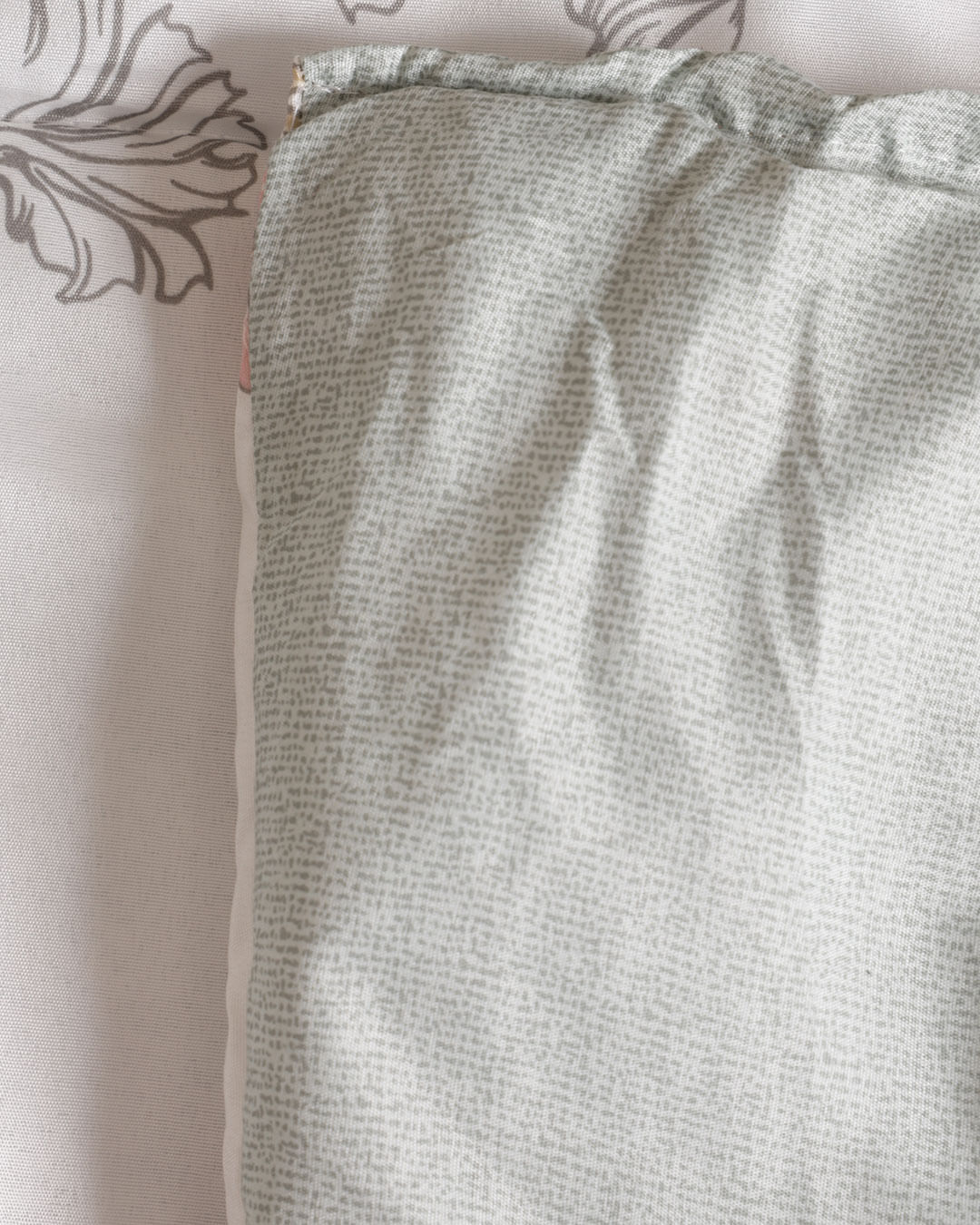 Edredom-Df-Cs-Romantico-So--Inv2-24---Branco-Floral