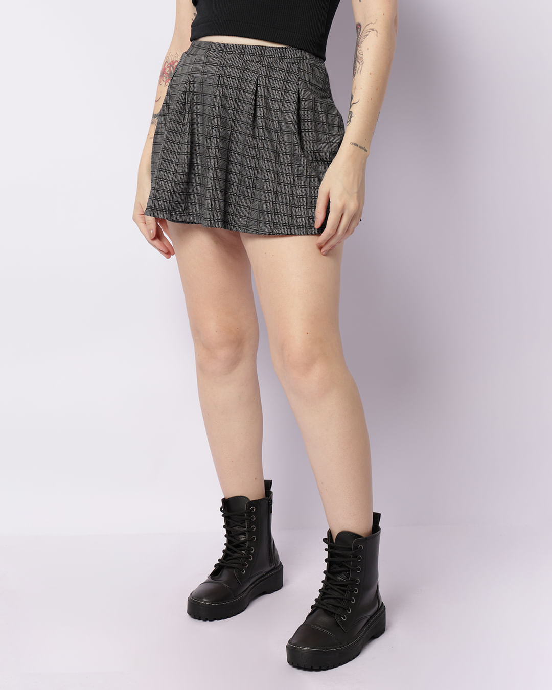 Shortsaia-Pg-Plissada-Xadrexcinza-Tt9---Preto-Xadrez