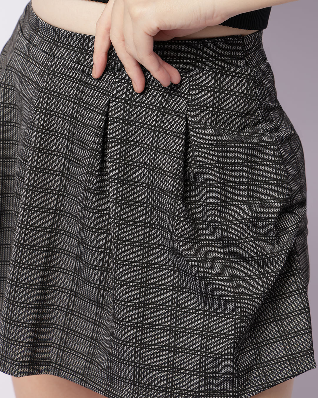 Shortsaia-Pg-Plissada-Xadrexcinza-Tt9---Preto-Xadrez