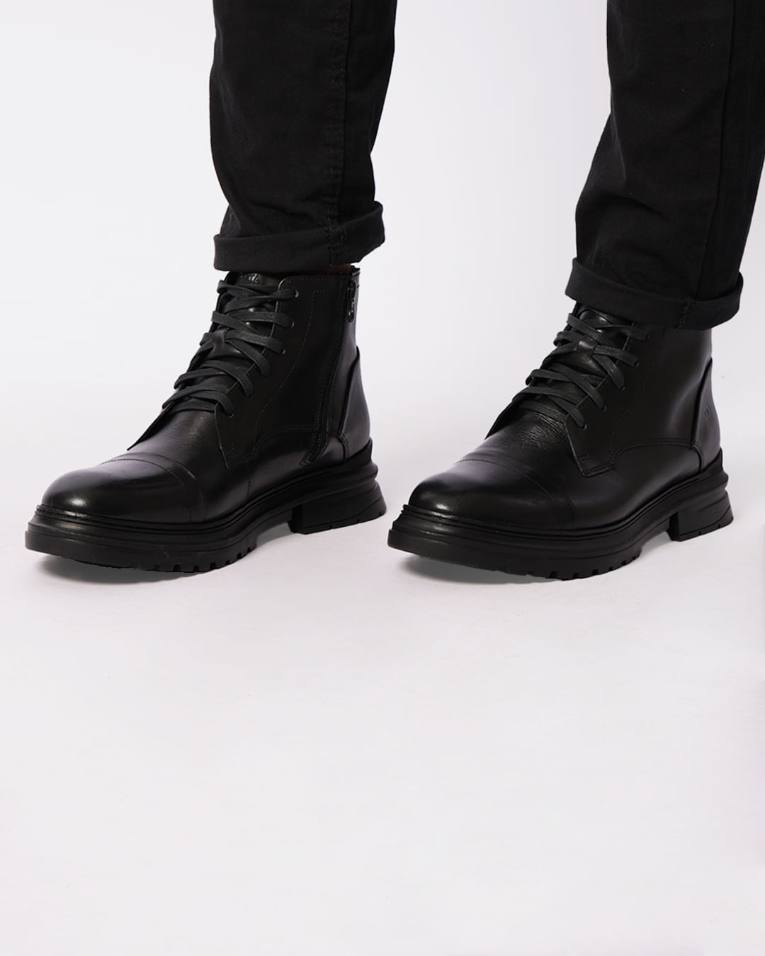 Bota-Cas-3528102-001-Eron-Preto---Preto