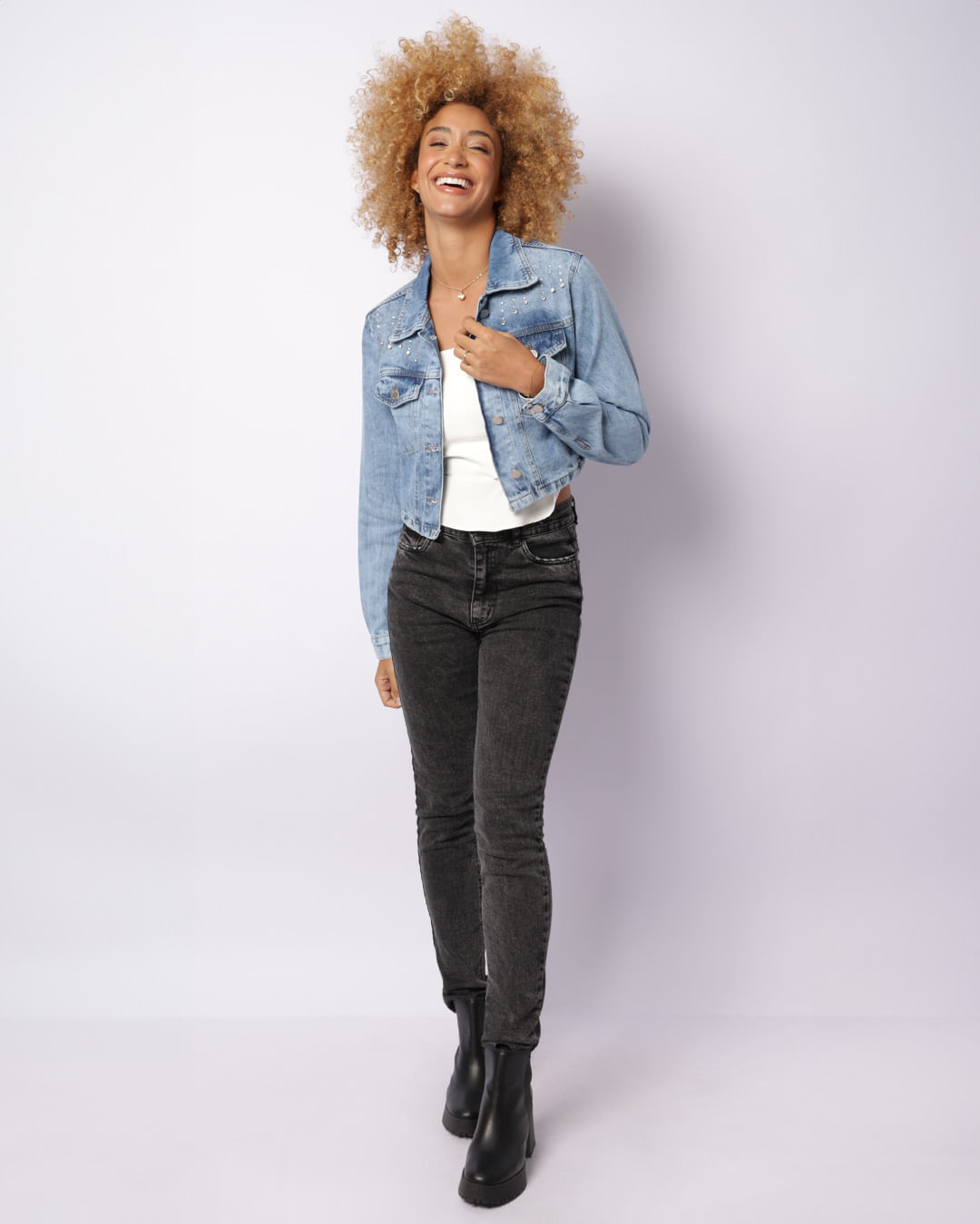 Jaqueta-Jeans-Cropped-Brilhos-32080---Blue-Jeans-Medio