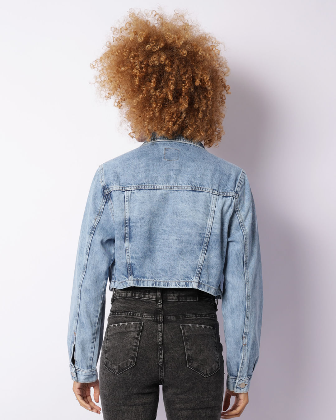 Jaqueta-Jeans-Cropped-Brilhos-32080---Blue-Jeans-Medio