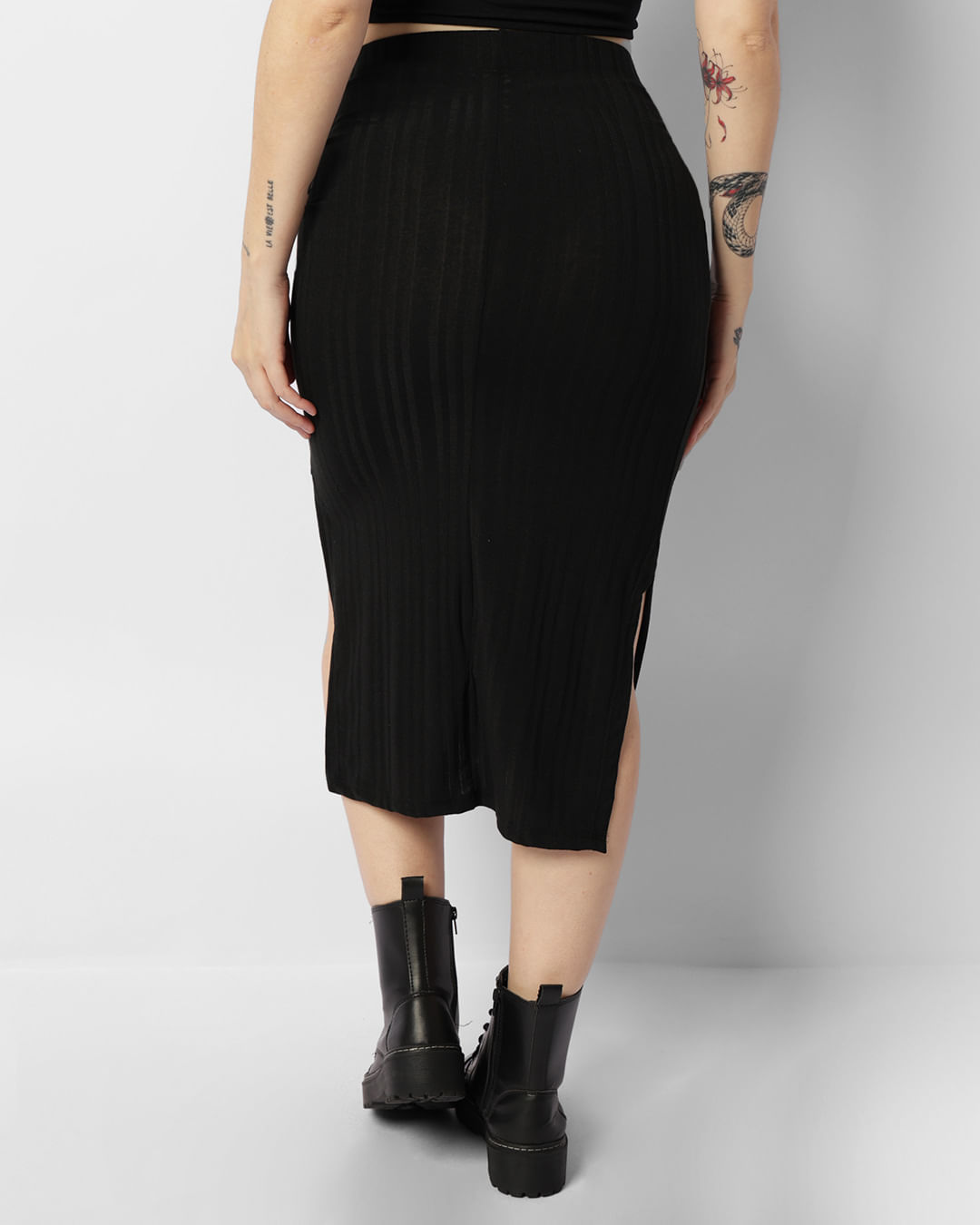 Saia-Midi-C-Fenda-Canelada-25144---Preto