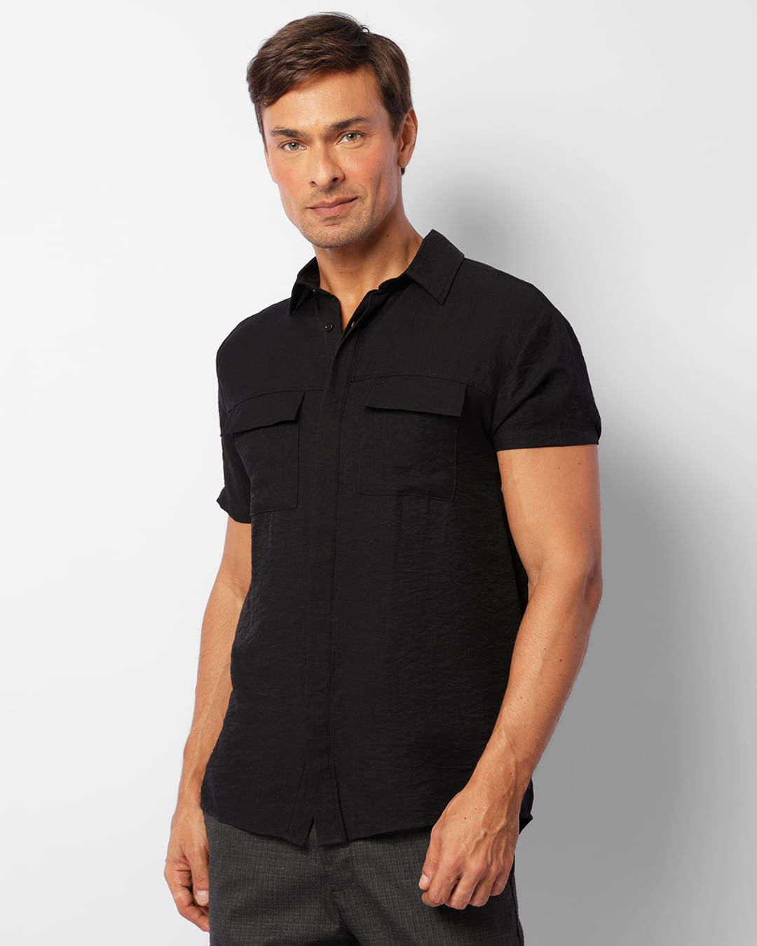 Camisa-Mc-240873-Spanishlin-2bolsos-Pto---Preto