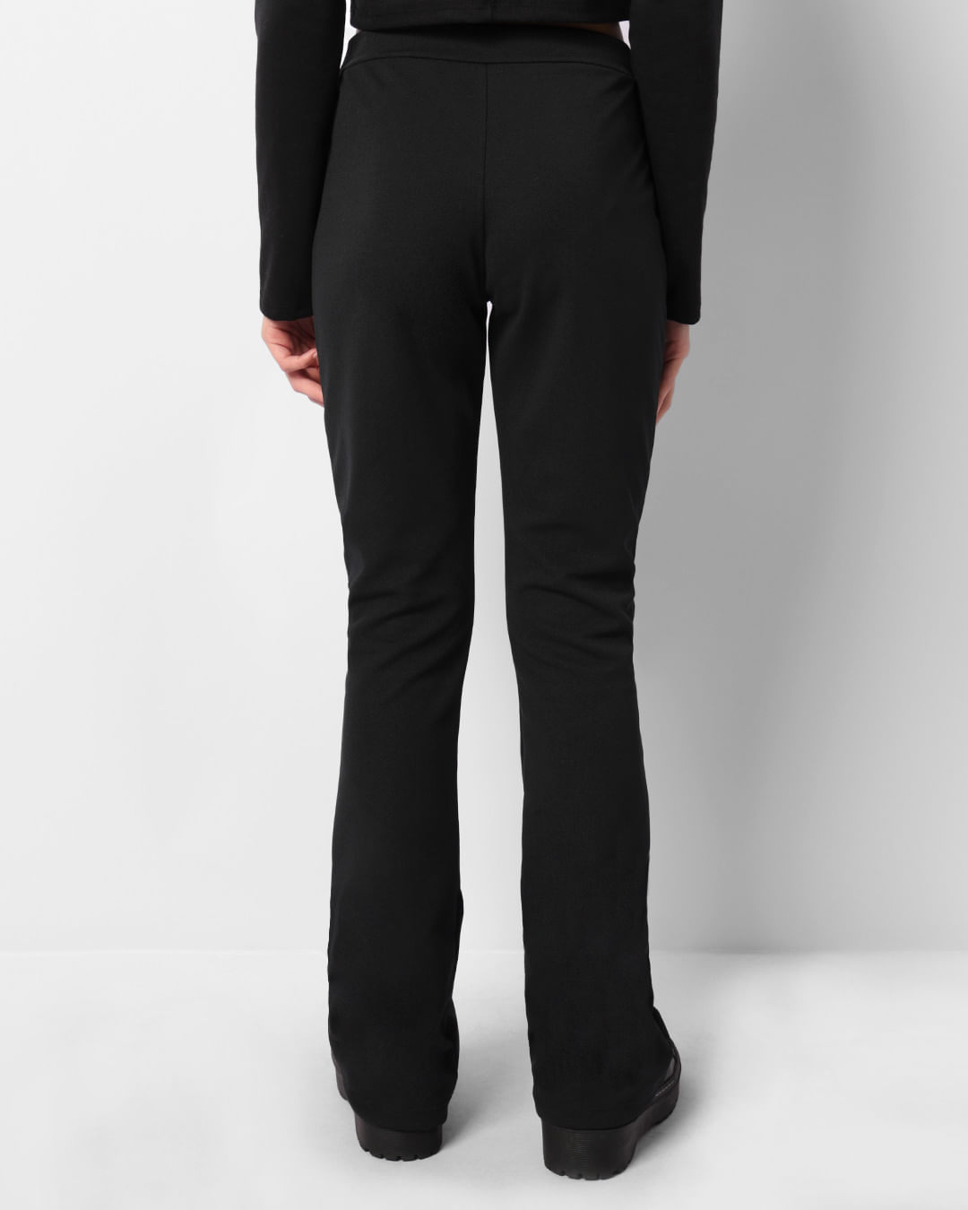 Calca-53104-Flare-Crepe-Vinco-F1016---Preto