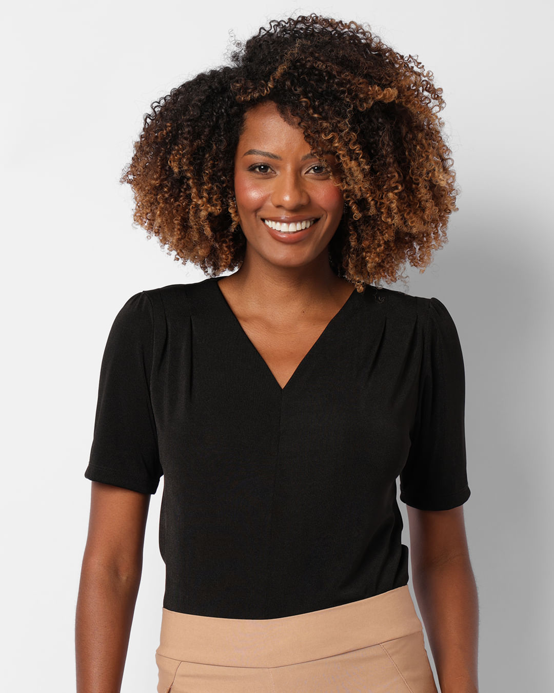 Blusa-Mc-Det-Pregas-Ombro-23135a---Preto