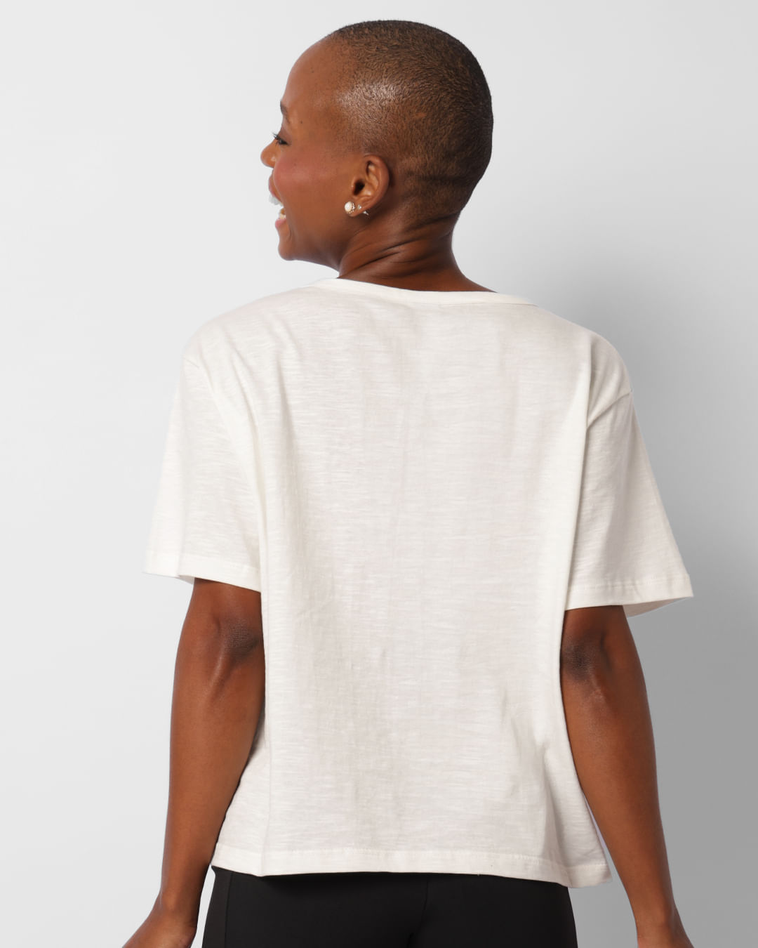 Blusa-1020400-Mc-Cropped-Ampla---Off-White