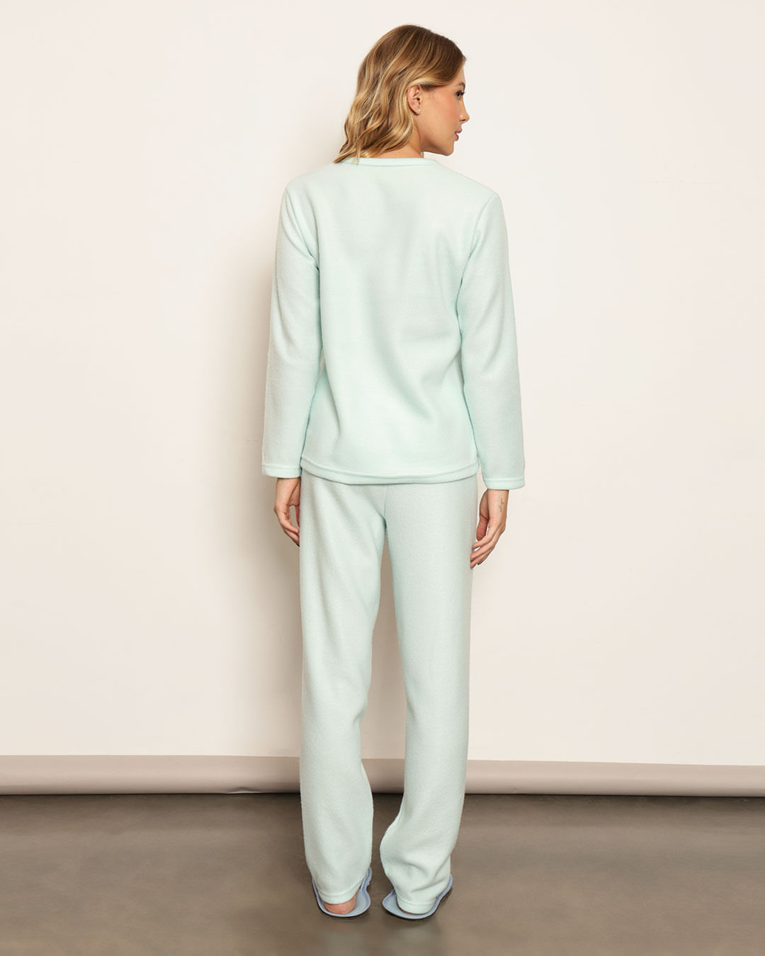 Pij-Longo-Soft-Liso-Csilk-Decredondo---Verde-Claro