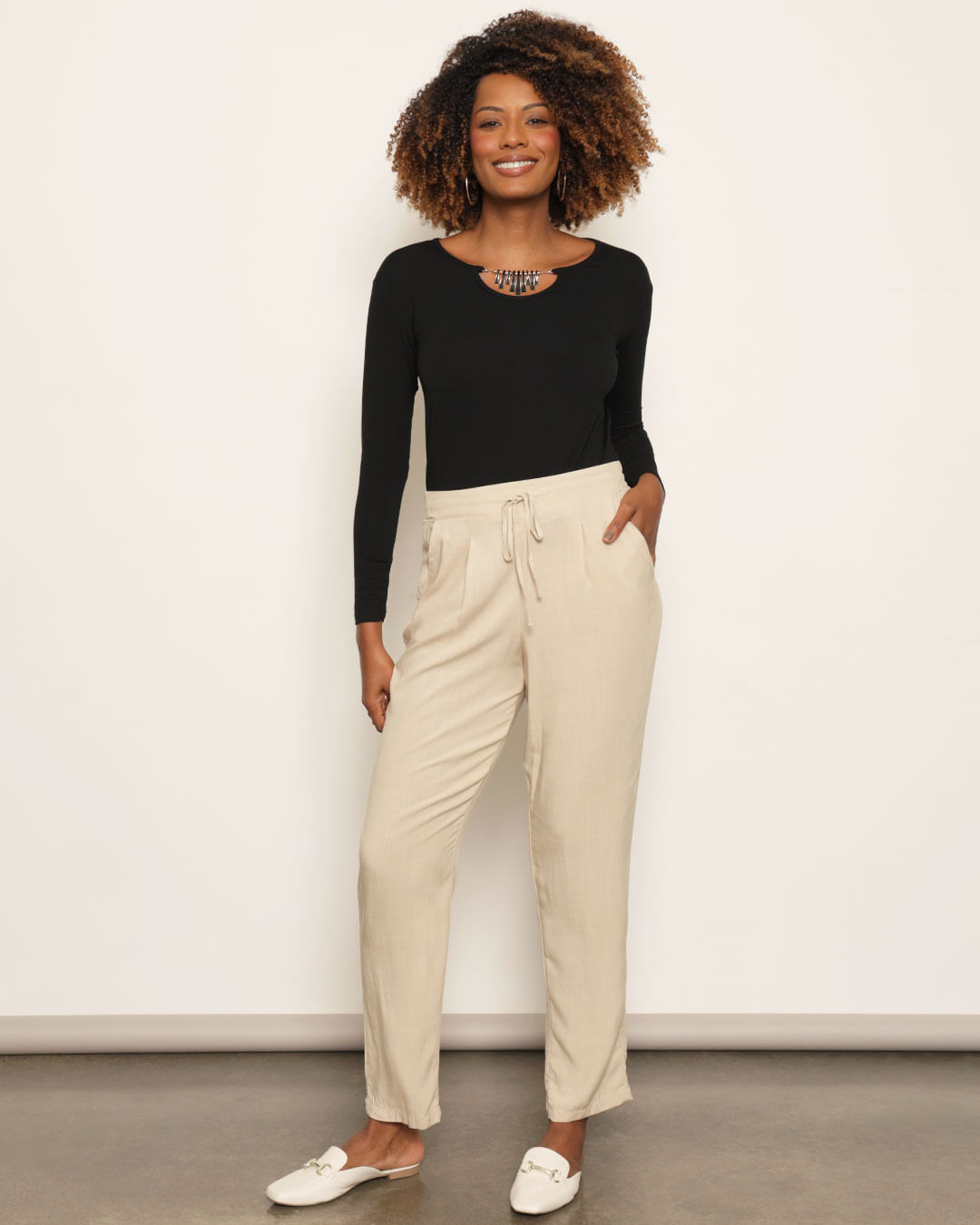 Calca-Viscose-Lisa-410852---Bege-Claro