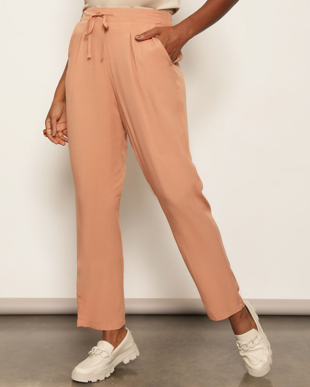 Calca-Viscose-Lisa-410852---Bege-Medio