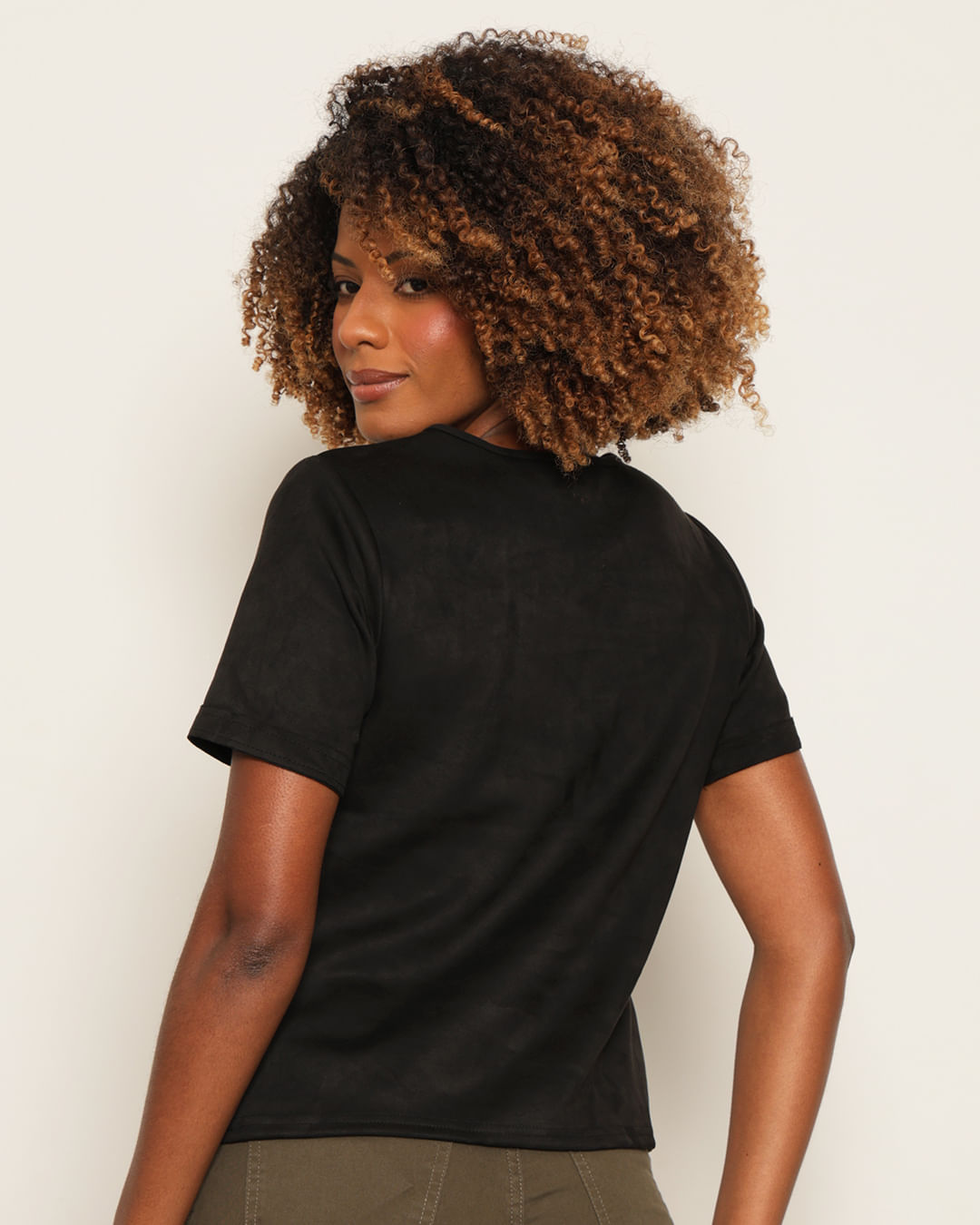 Blusa-231000-Mc-Suede-Det-Cost-Mga---Preto
