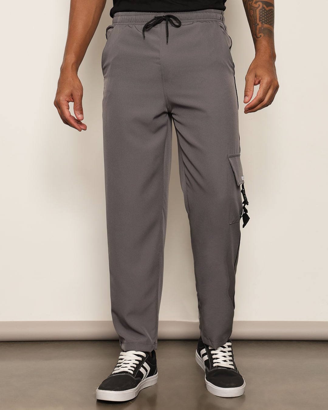 Calca-C-Bolso-Lateral-Friso-105-Pgg---Cinza-Escuro