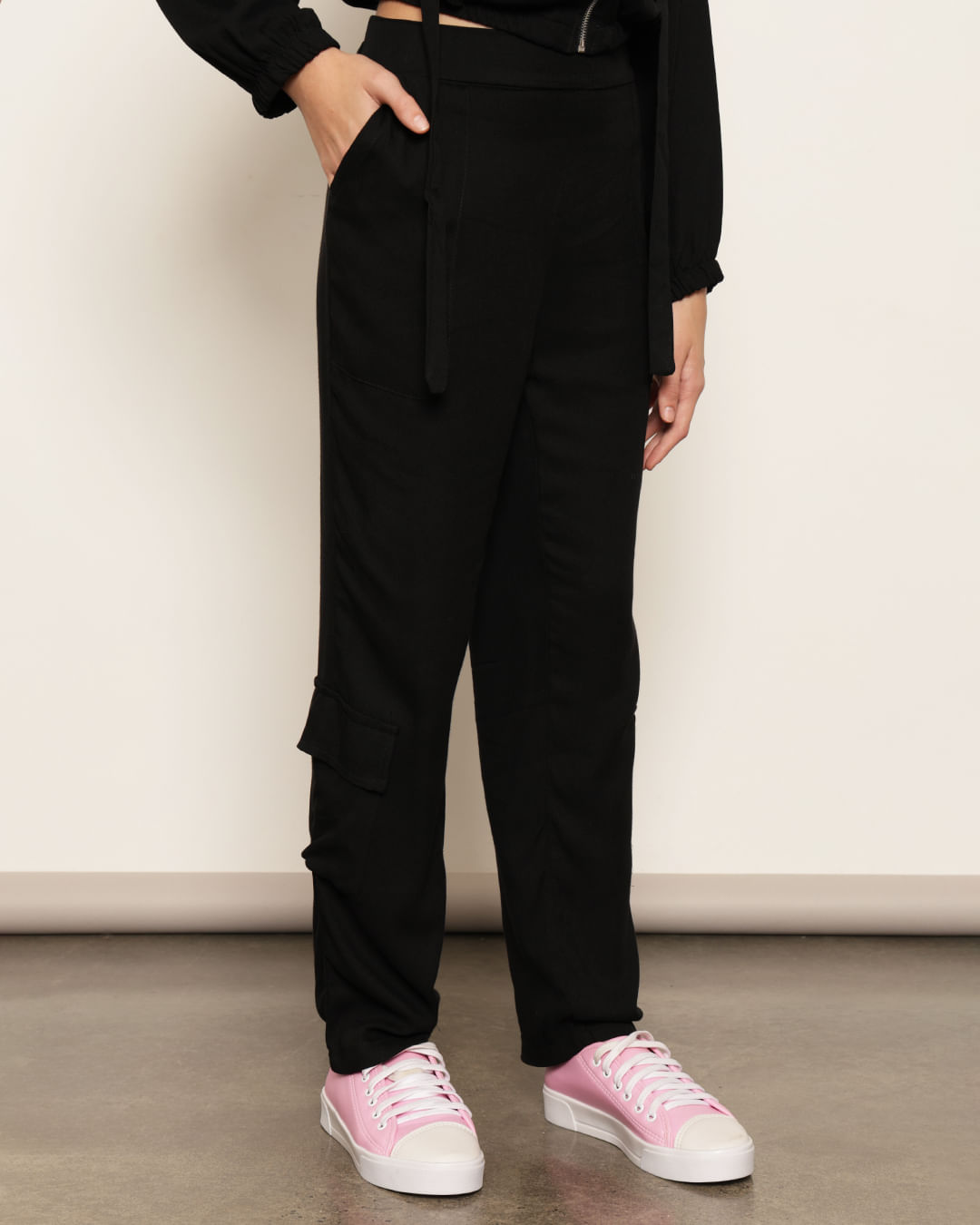 Calca-2025840-Pantalona-Bolsos-F-1016---Preto