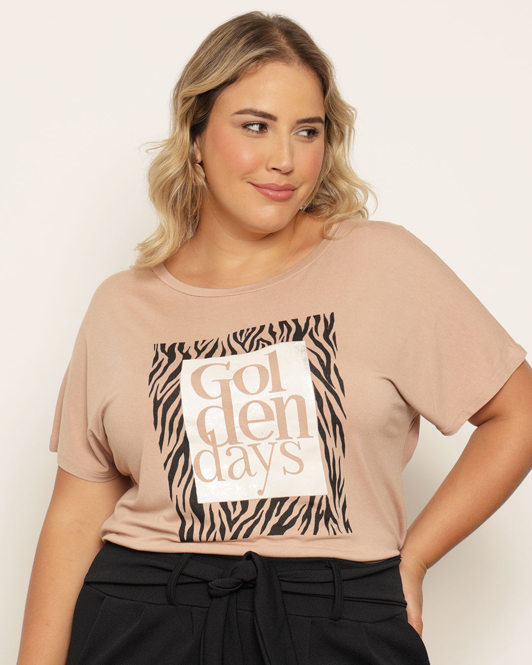 Blusa-Mc-Wp429-Silk-Localiz-Golden-Days---Bege-Medio