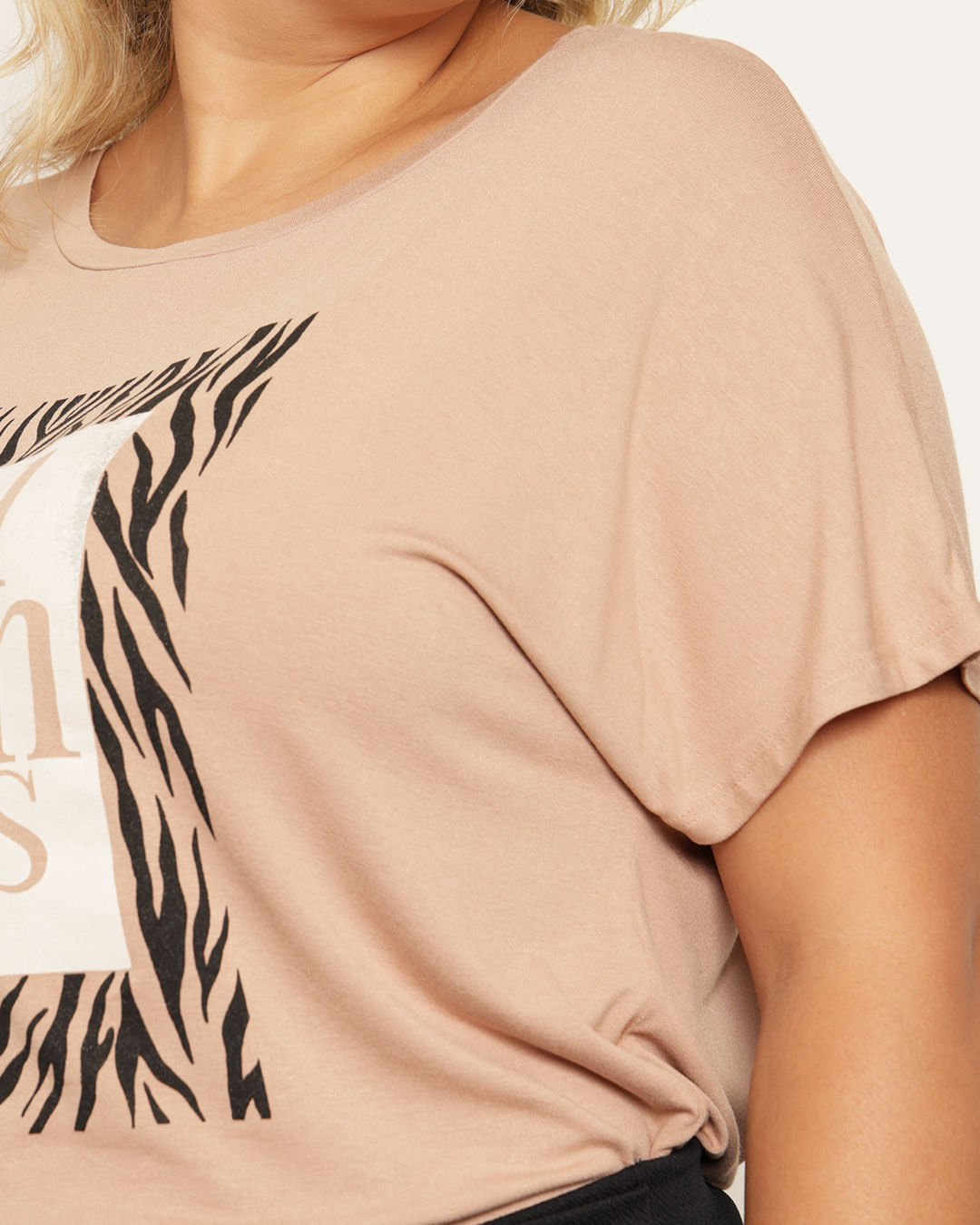 Blusa-Mc-Wp429-Silk-Localiz-Golden-Days---Bege-Medio