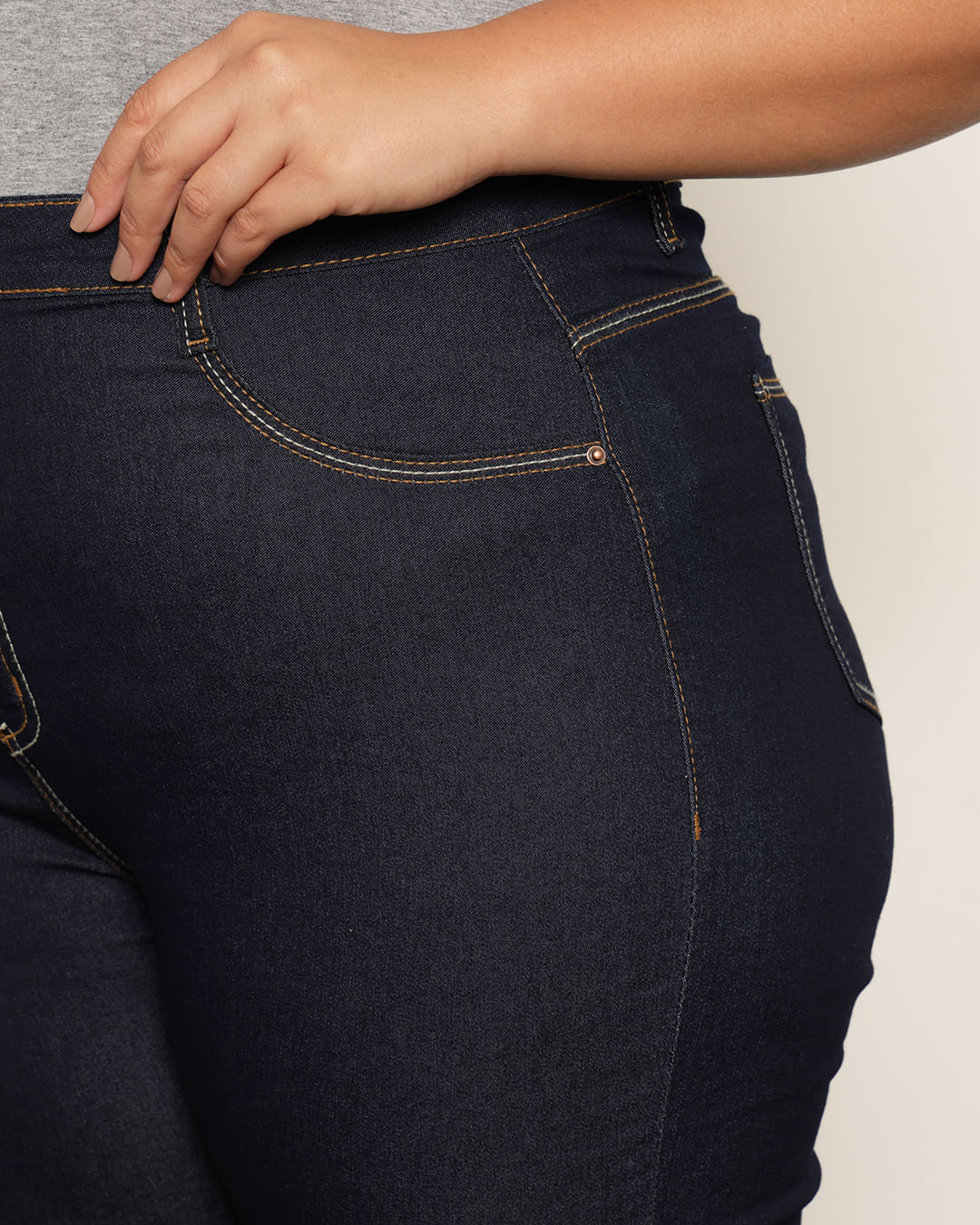 Calca-72023-Jeans-Ocre-Cigarrete-Tg---Blue-Jeans-Escuro