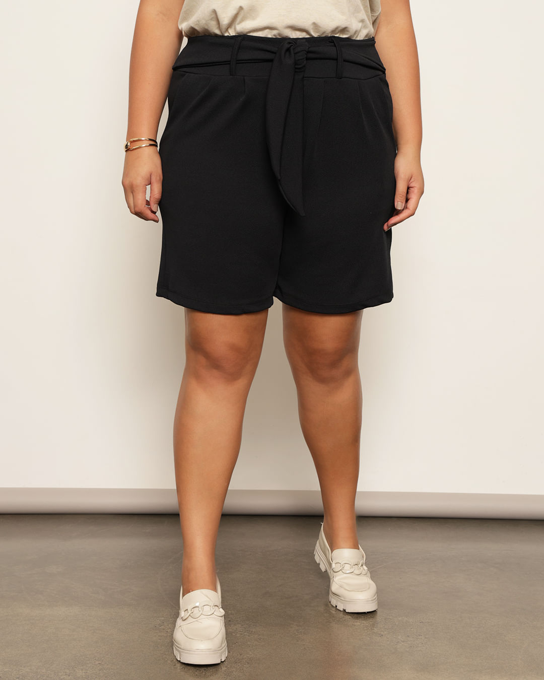 Shorts-317-Crepe-Amarracao-Cintura---Preto