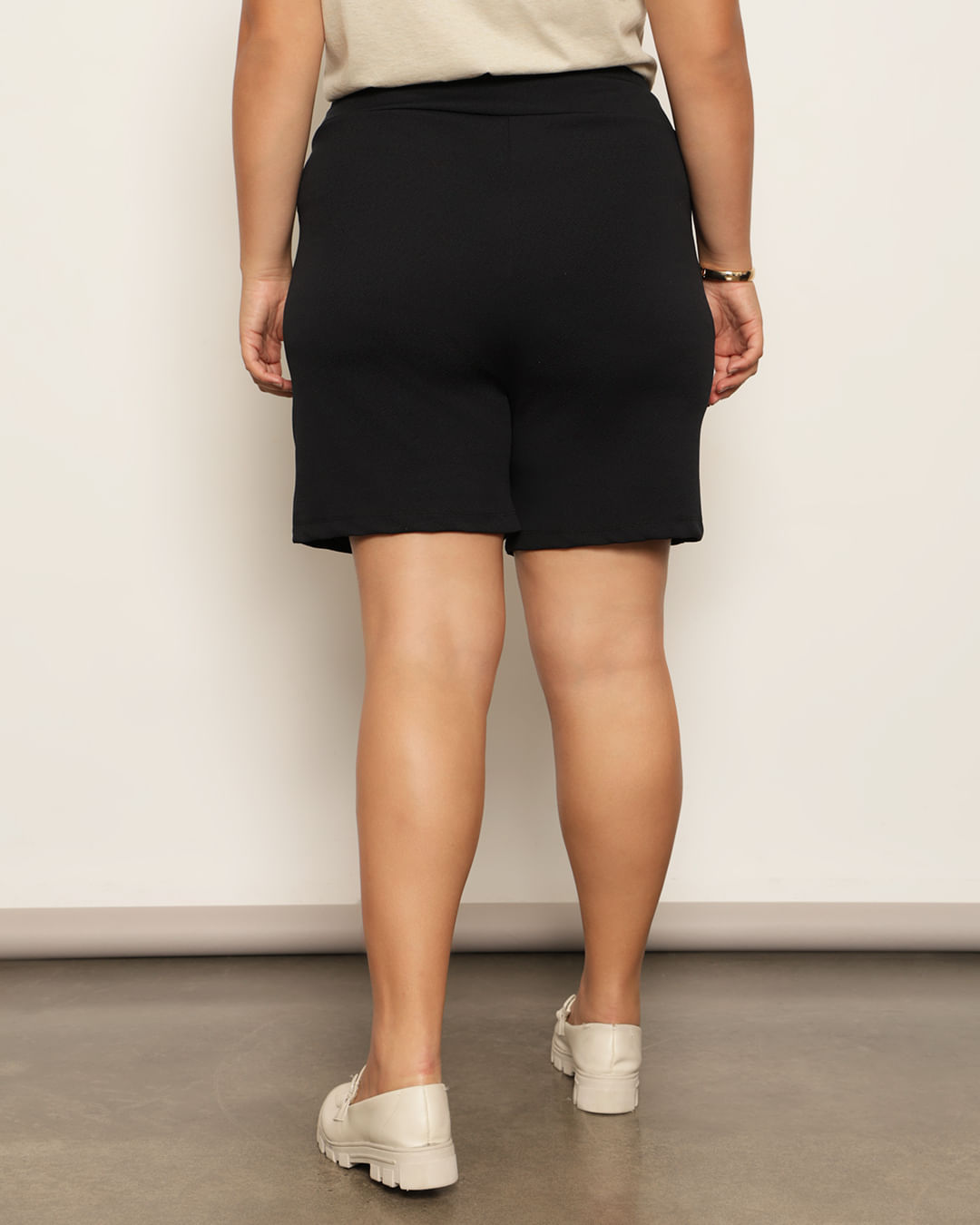 Shorts-317-Crepe-Amarracao-Cintura---Preto