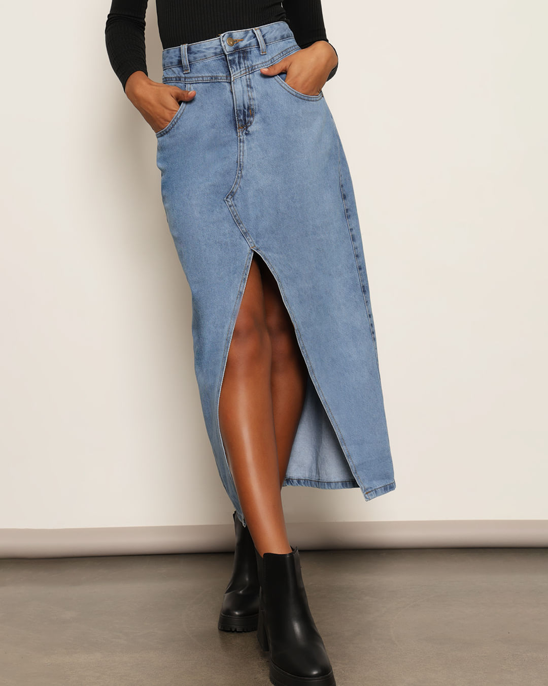 Saia-Jeans-Mid-Com-Fenda-Frente-233023---Blue-Jeans-Escuro