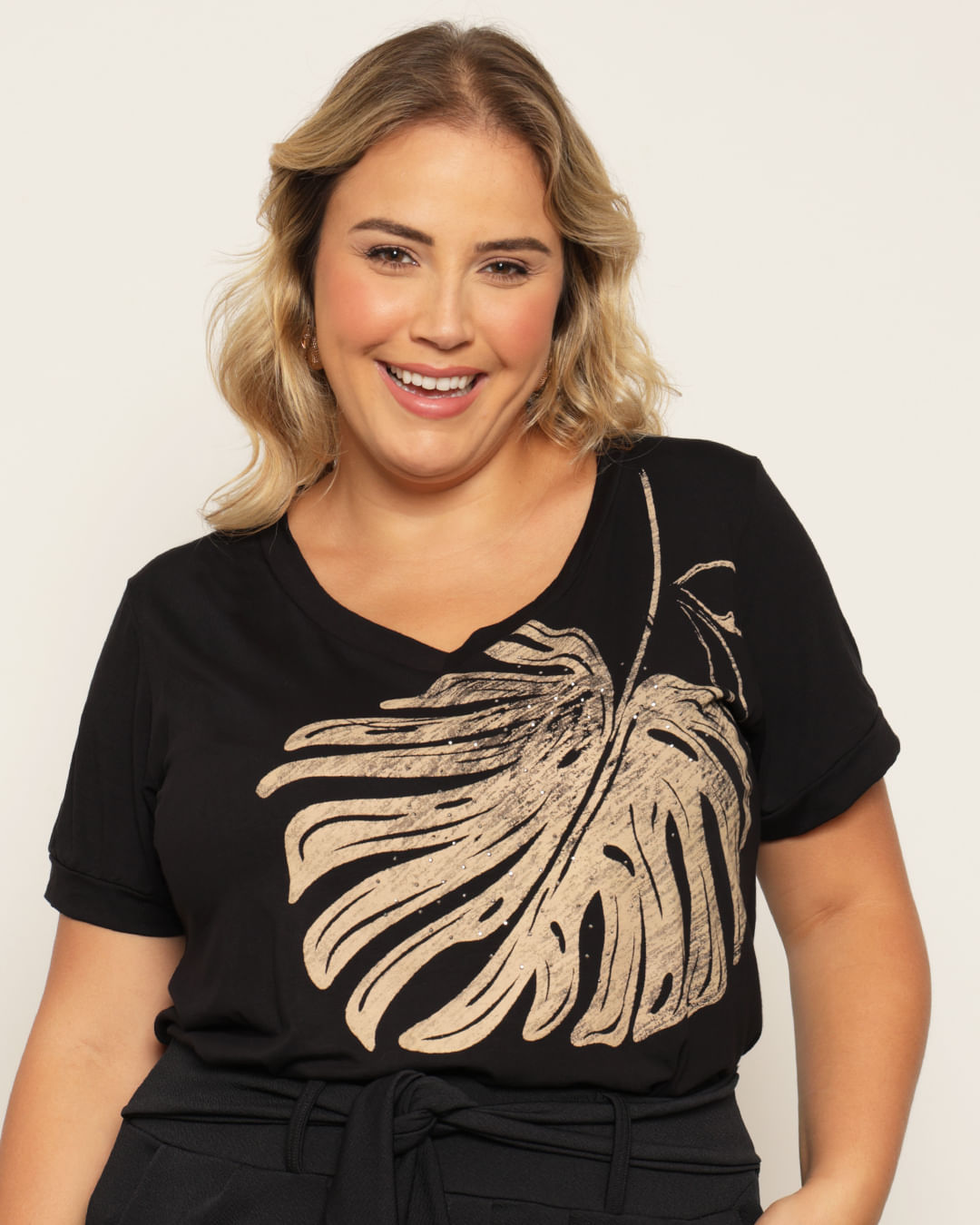 Blusa-Mc-Wp431-Silk-Localiz-Folhagem---Preto