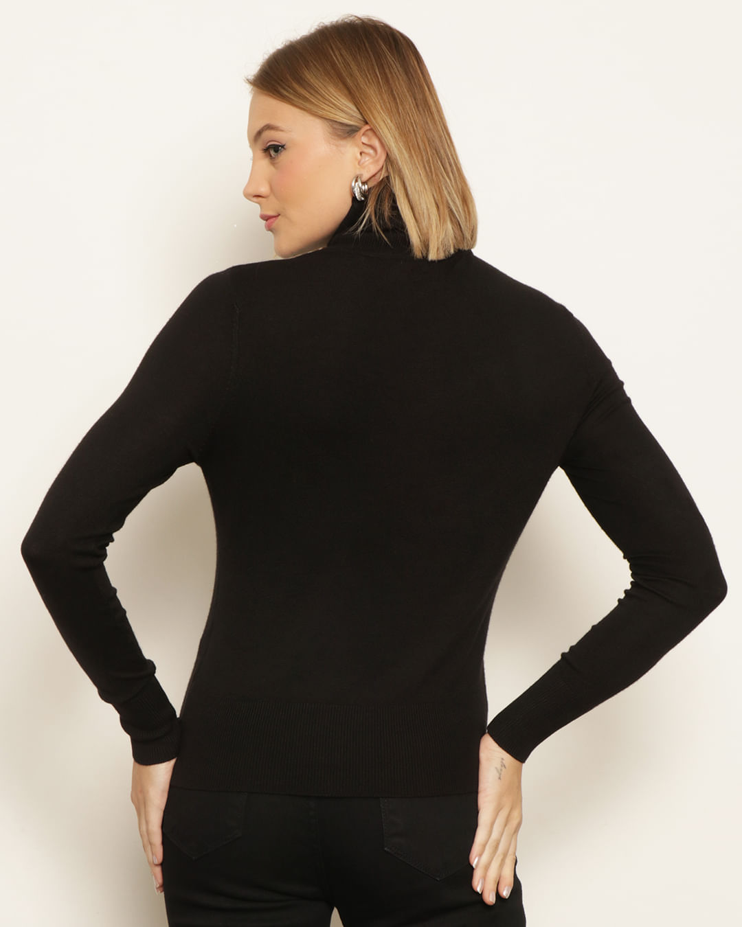 Tricot-Leve-Gola-Alta-7w23l-130-Pto---Preto