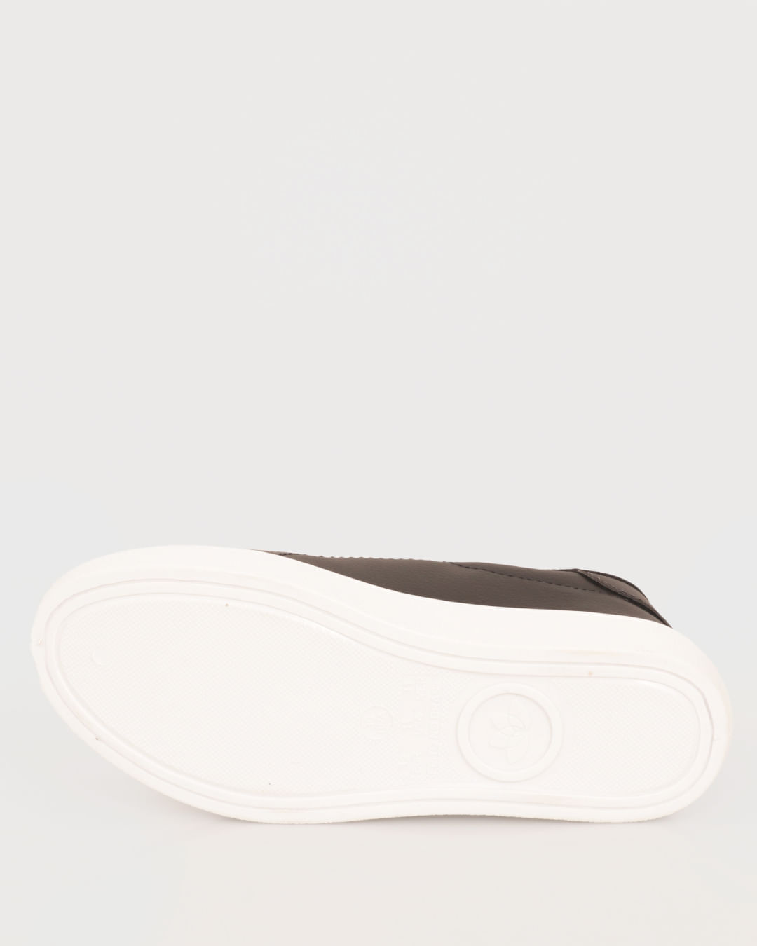 Tem-Inf-Cas-18025to-002-Pto---Preto