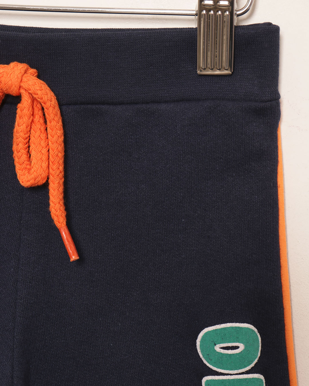 Bermuda-Dino-03280442-Mascpg---Marinho