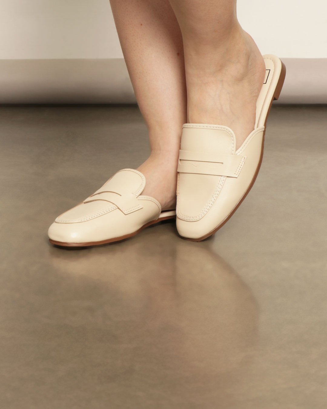 Sap-Mule-5722117-9569-Creme---Rosa-Claro