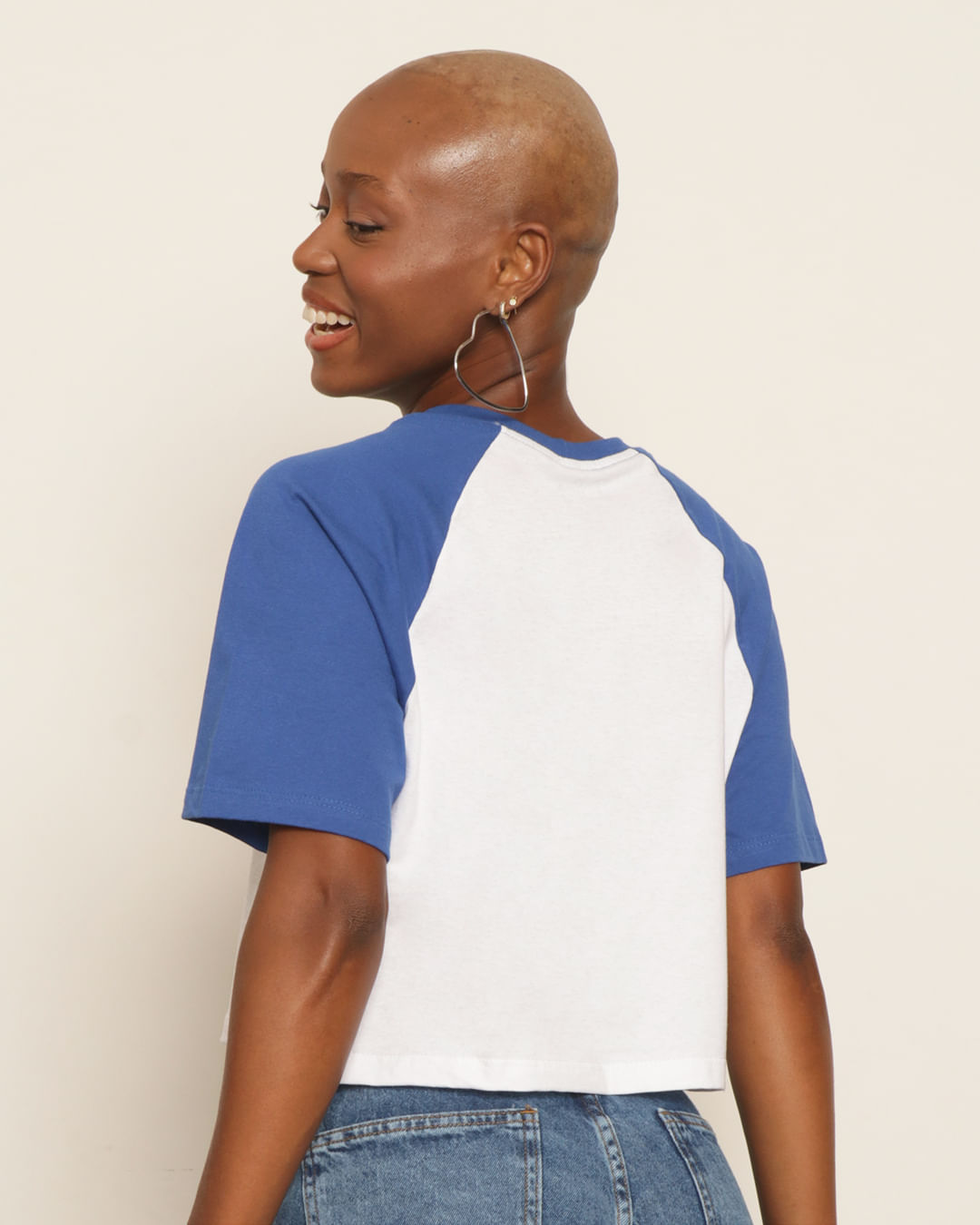 Cropped-Mc-Raglan-Pg-Stitch-10125954---Branco