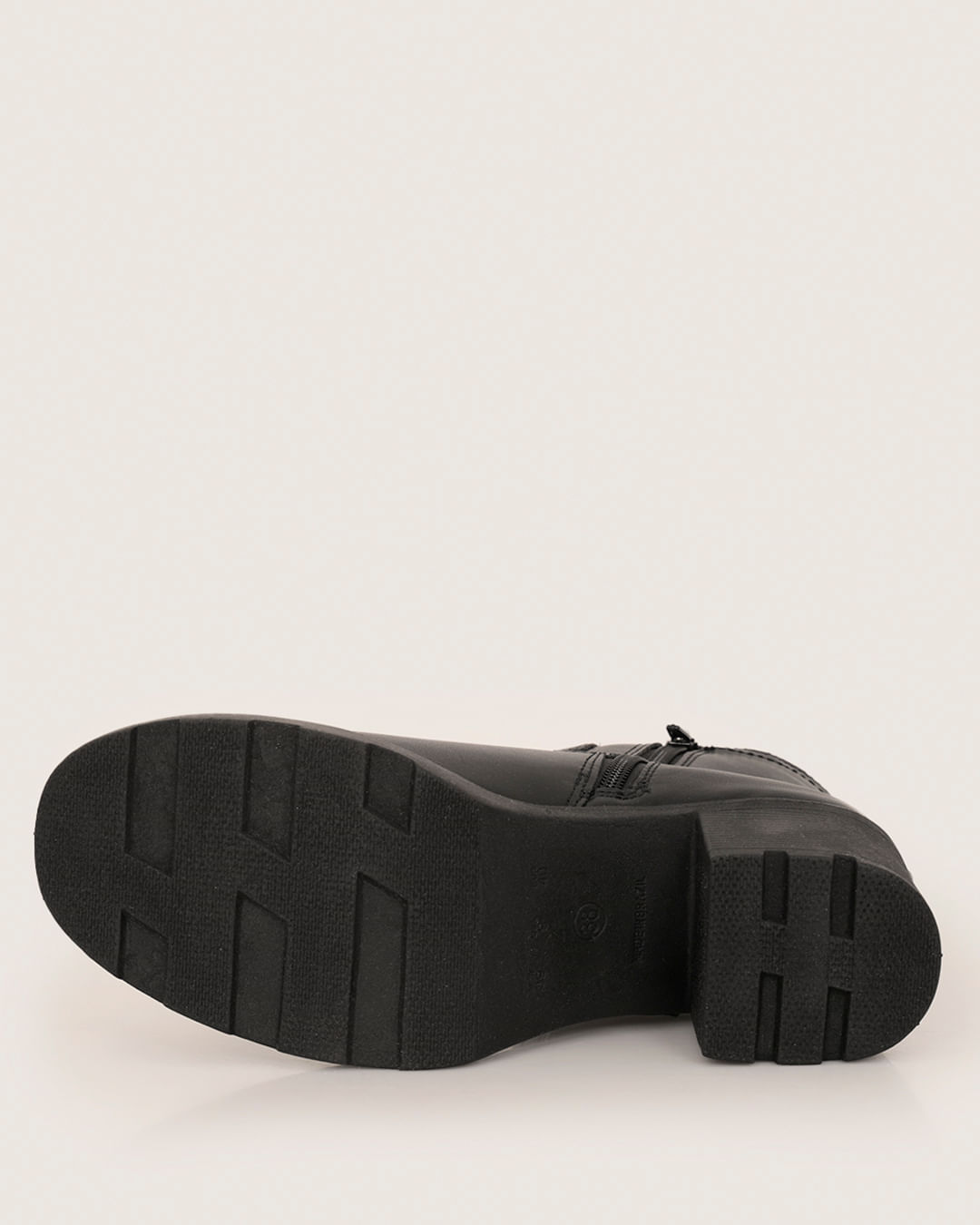 Bota-8312-15306---Preto
