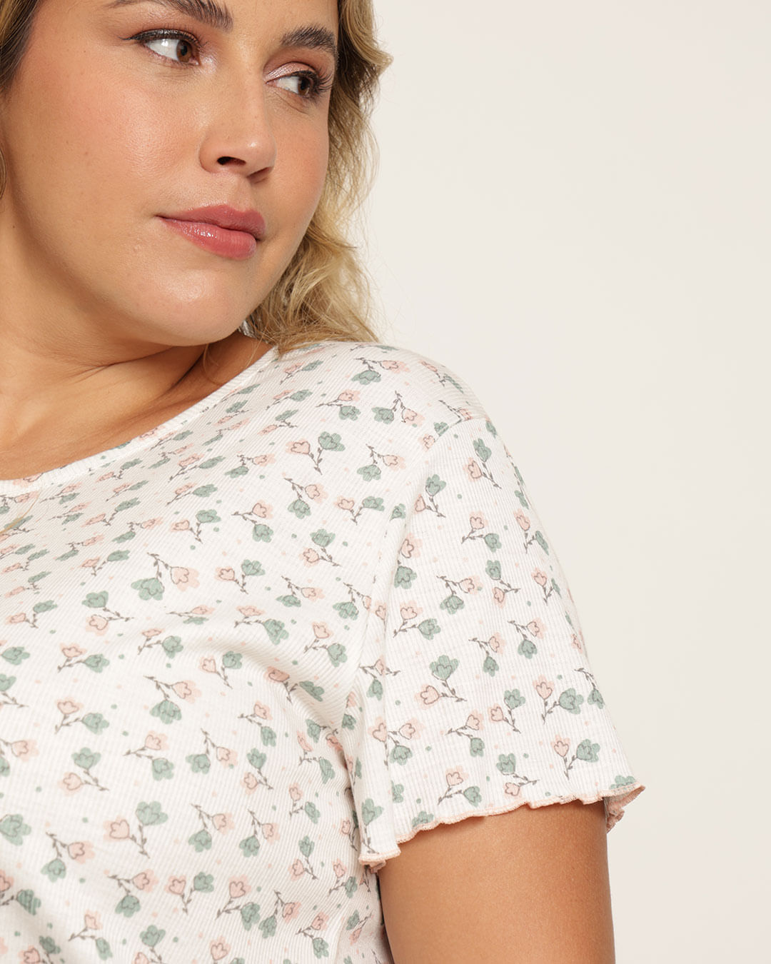 Pij-Tg-Riba-Est-Bl-Mc-E-Calc-Longa0382-3---Off-White-Floral