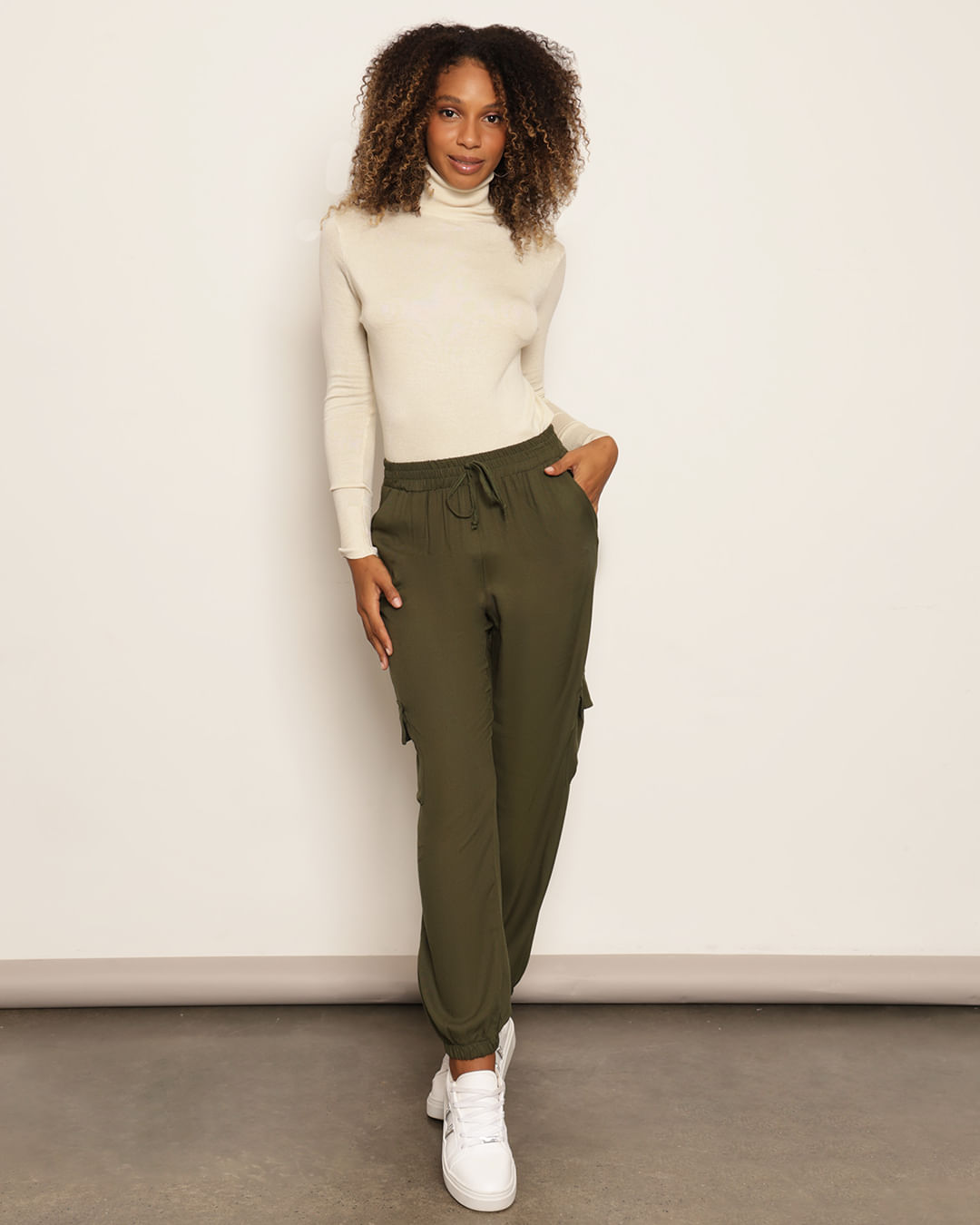 Tricot-Leve-Gola-Alta-7w23l-130-Areia---Bege-Claro