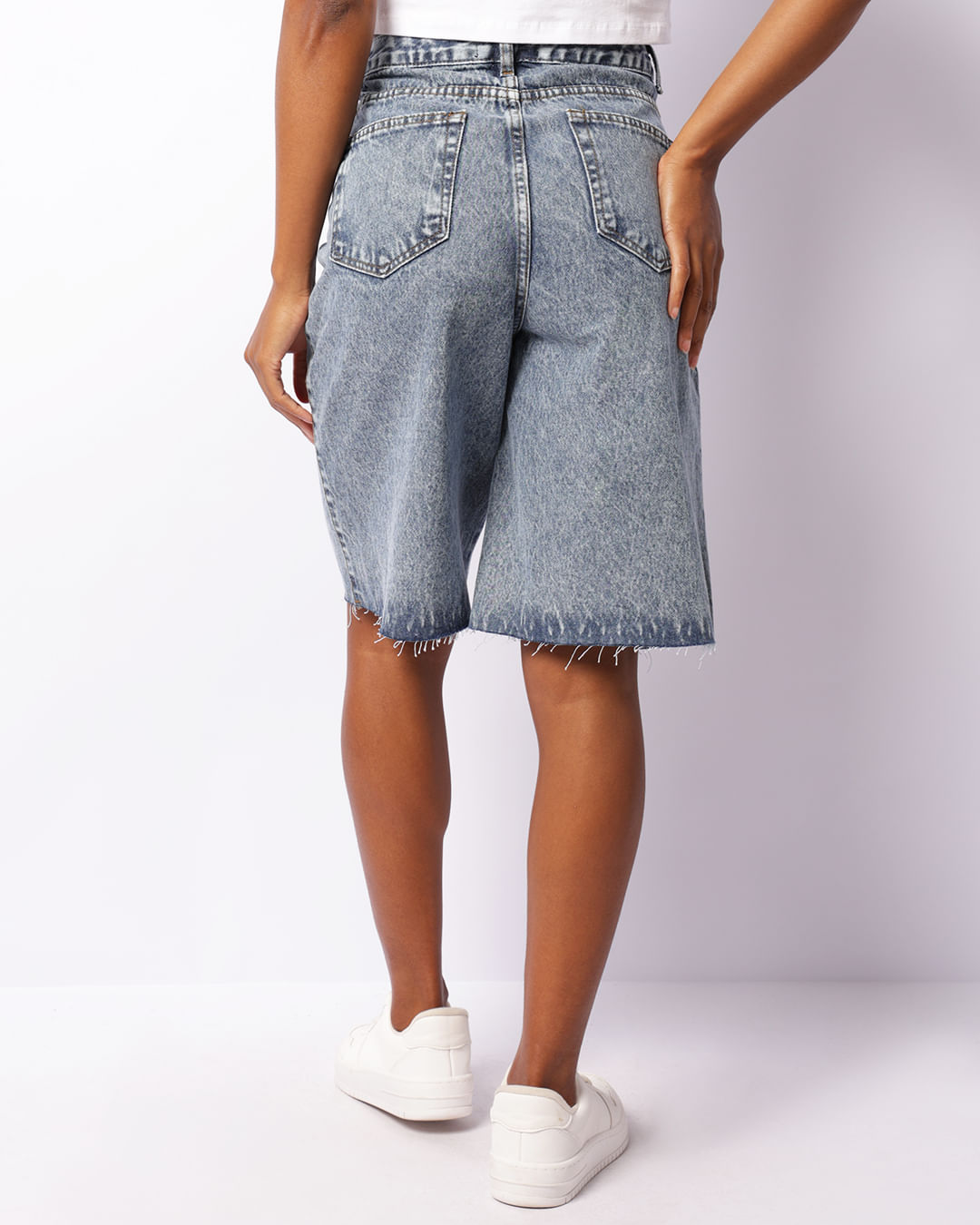Bermuda-Jeans-Barra-A-Fio-221298---Blue-Jeans-Medio