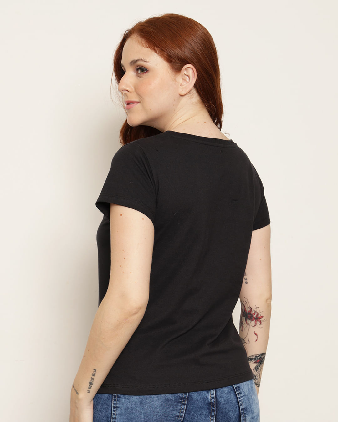 Camiseta-0400898-Pto-Pgg-Hkitty-P02---Preto