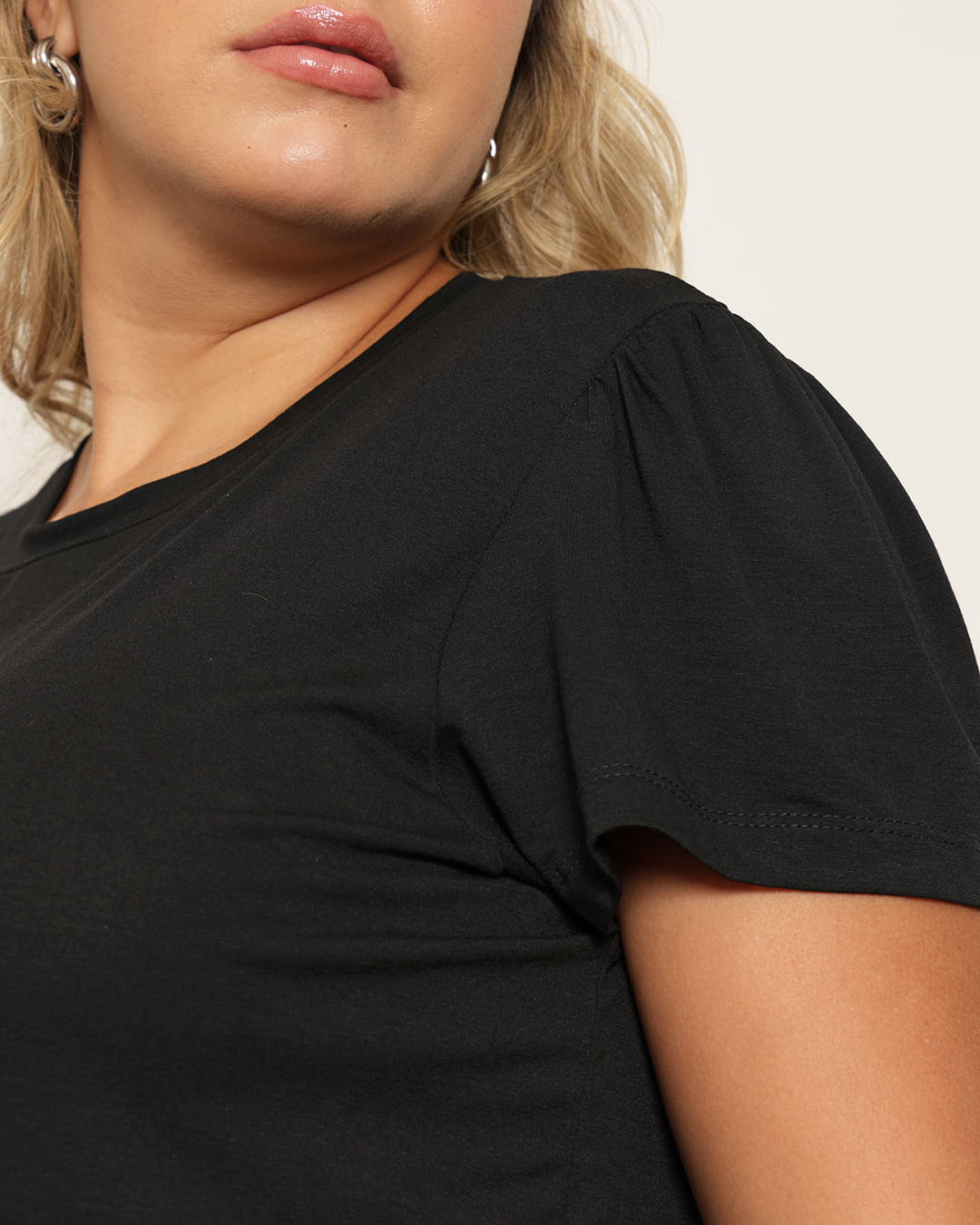 Blusa-Pl231-Mc-Viscol-Lisa-Barrado---Preto