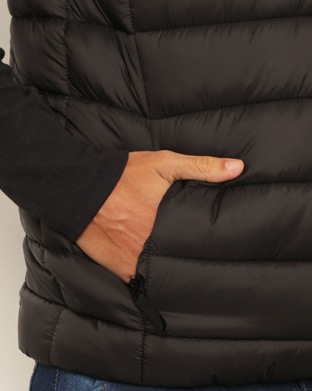 Colete-Uniqlo-7w24m-004-Pto-Pgg---Preto