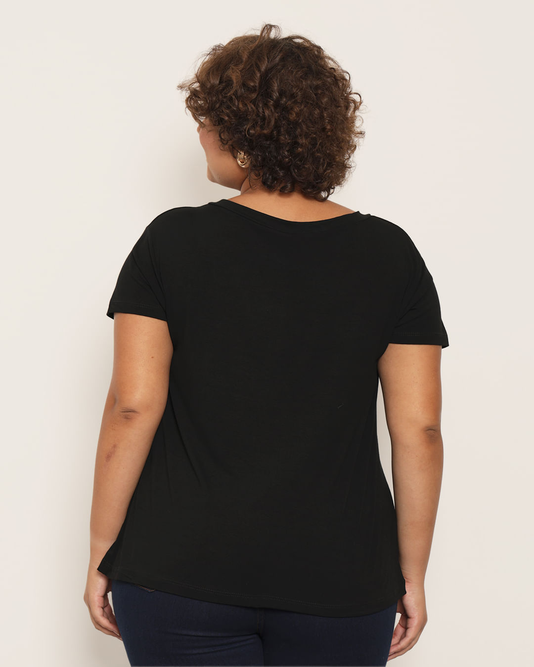 Tshirt-Decote-V-15307t-Preto---Preto