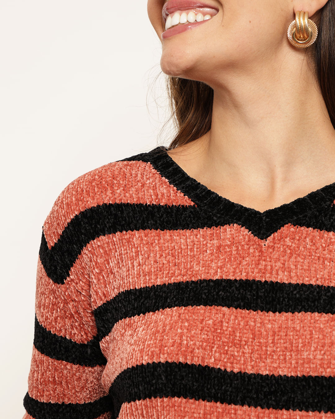 Sueter-Dec-V-Chenille-2754-Listrado---Preto-Listrado