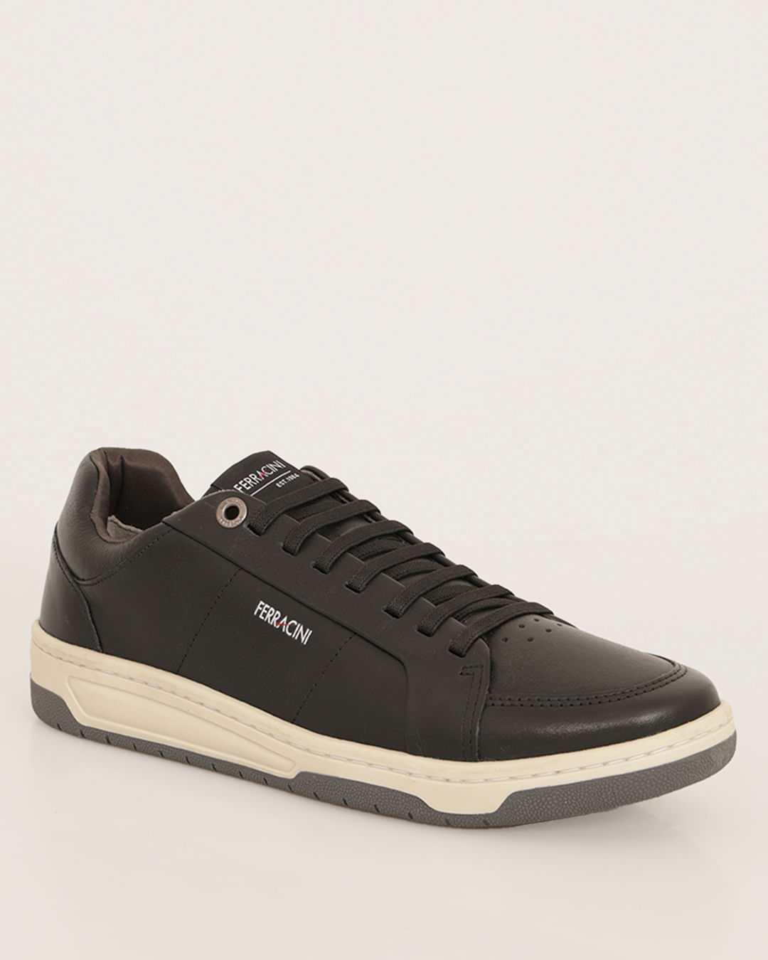 Tem-Dubay-8050-617a-Pto---Preto