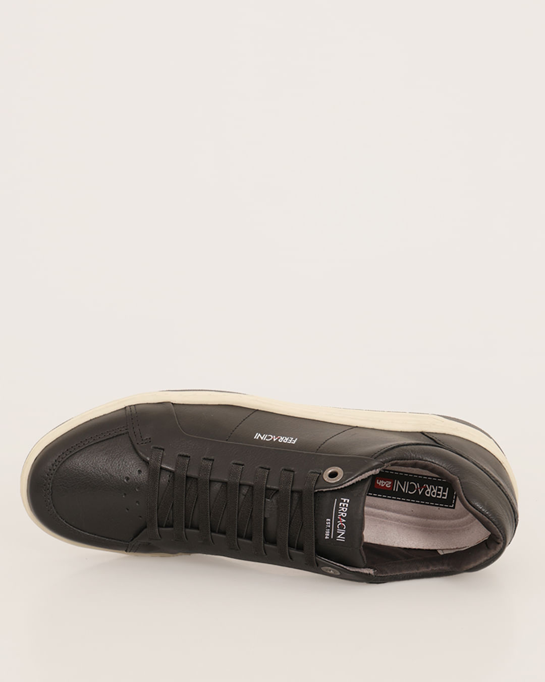 Tem-Dubay-8050-617a-Pto---Preto