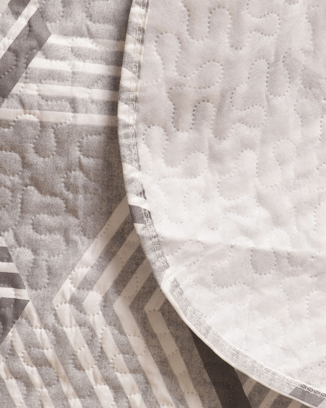 Colcha-Soft-Casal-Etnico-Sortido---1-Pc---Cinza-Listrado
