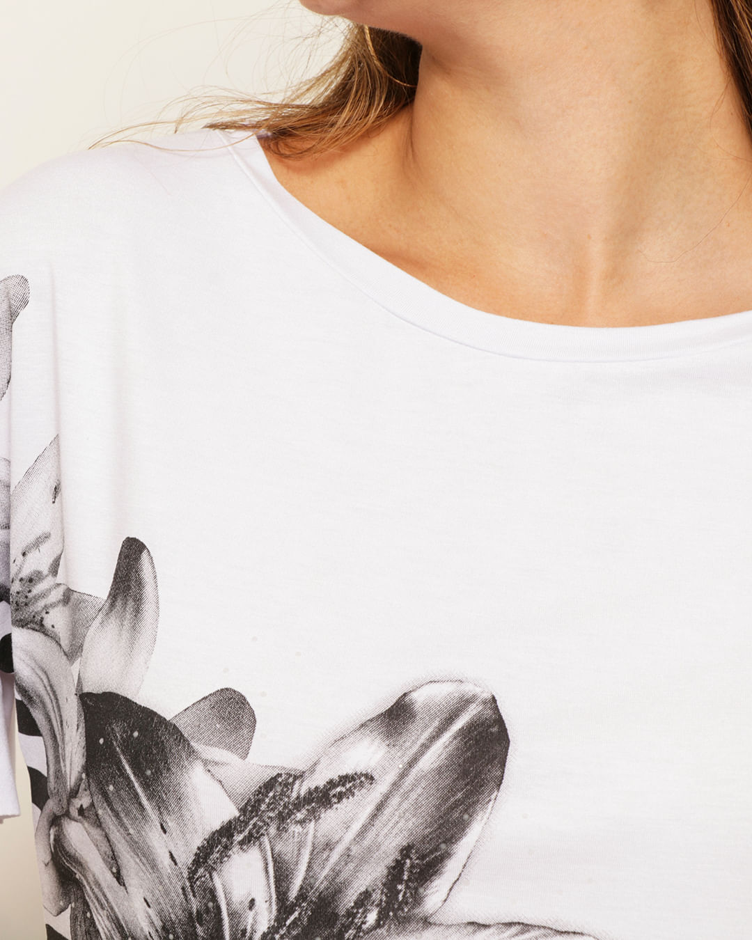 Blusa-Vp533-Visco-Silk-Mga-Babado---Branco