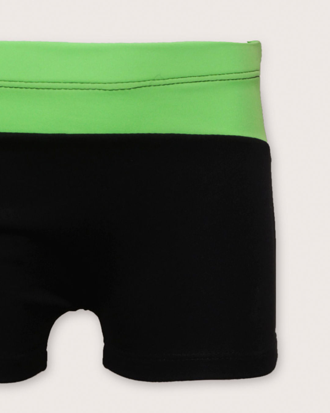 Sunga-Preta-Com-Detalhe-Em-Verde-Neon---Preto