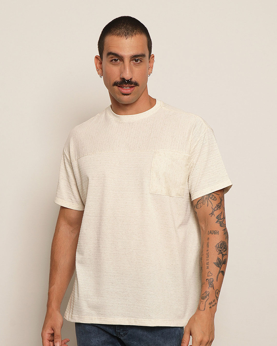 Camiseta-Com-Bolso-Fidhs-1560---Off-White