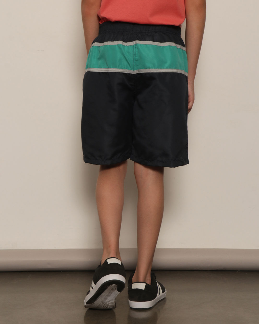 Bermuda-2023068-Mol-M-1016---Marinho