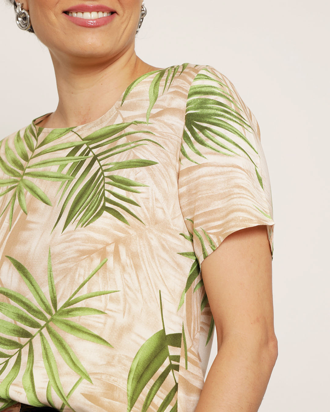 Blusa-410478-Viscose-Estampada-Mc---Bege-Escuro