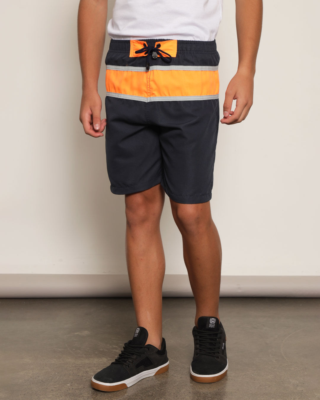 Bermuda-2023066-Mol-M-1016---Marinho