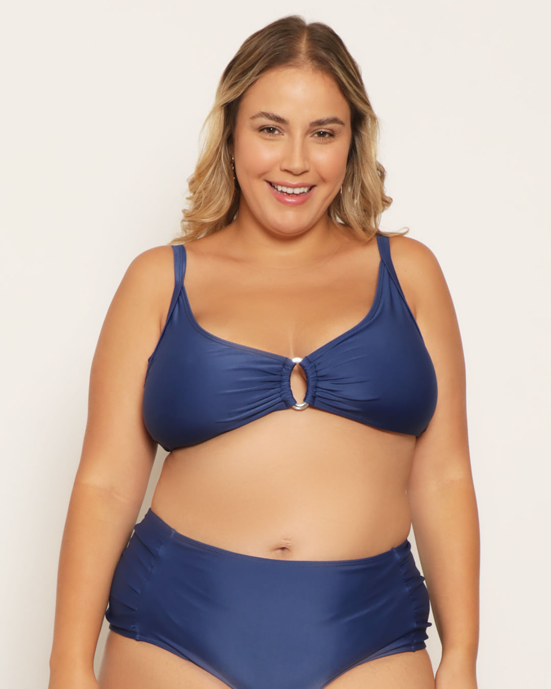 Top-Tg-Liso-Cacess-0619---Marinho