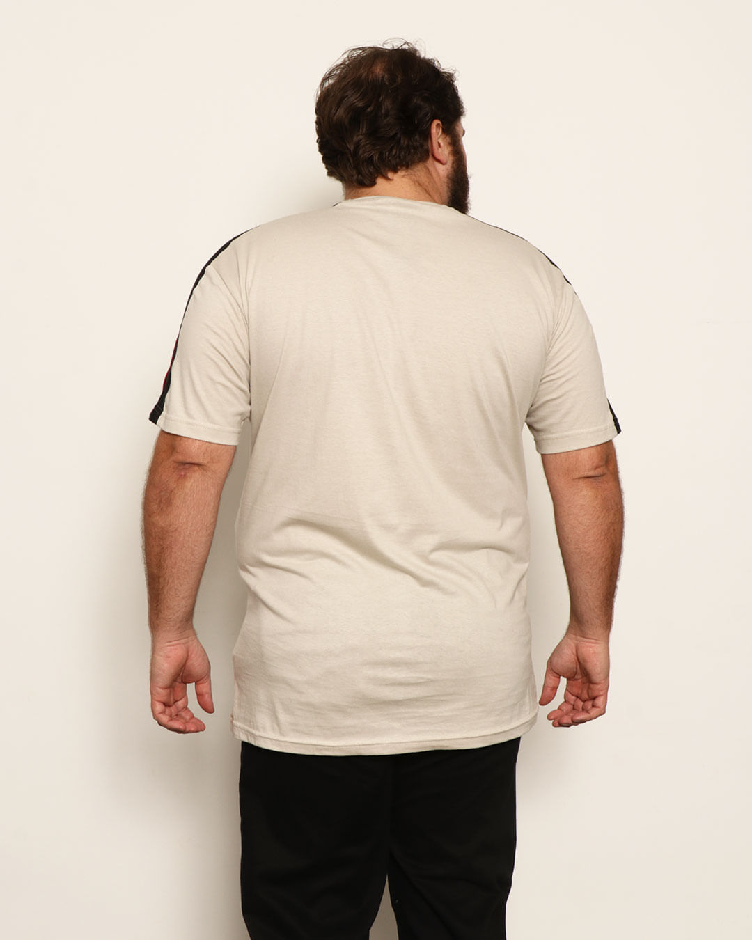 Camiseta-51180836-Gangster-Bege-Plus---Bege-Medio